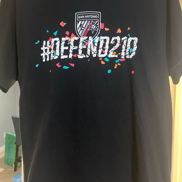 San Antonio Defend 210 Shirt with Kyrie Friends theme Nikes - Picture 3 of 3